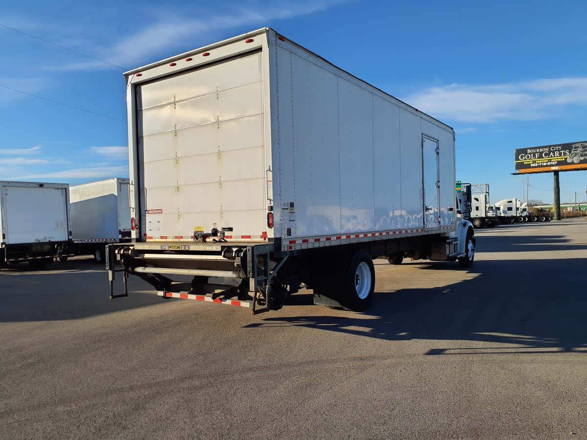 2020 Freightliner/Mercedes M2 106 895155