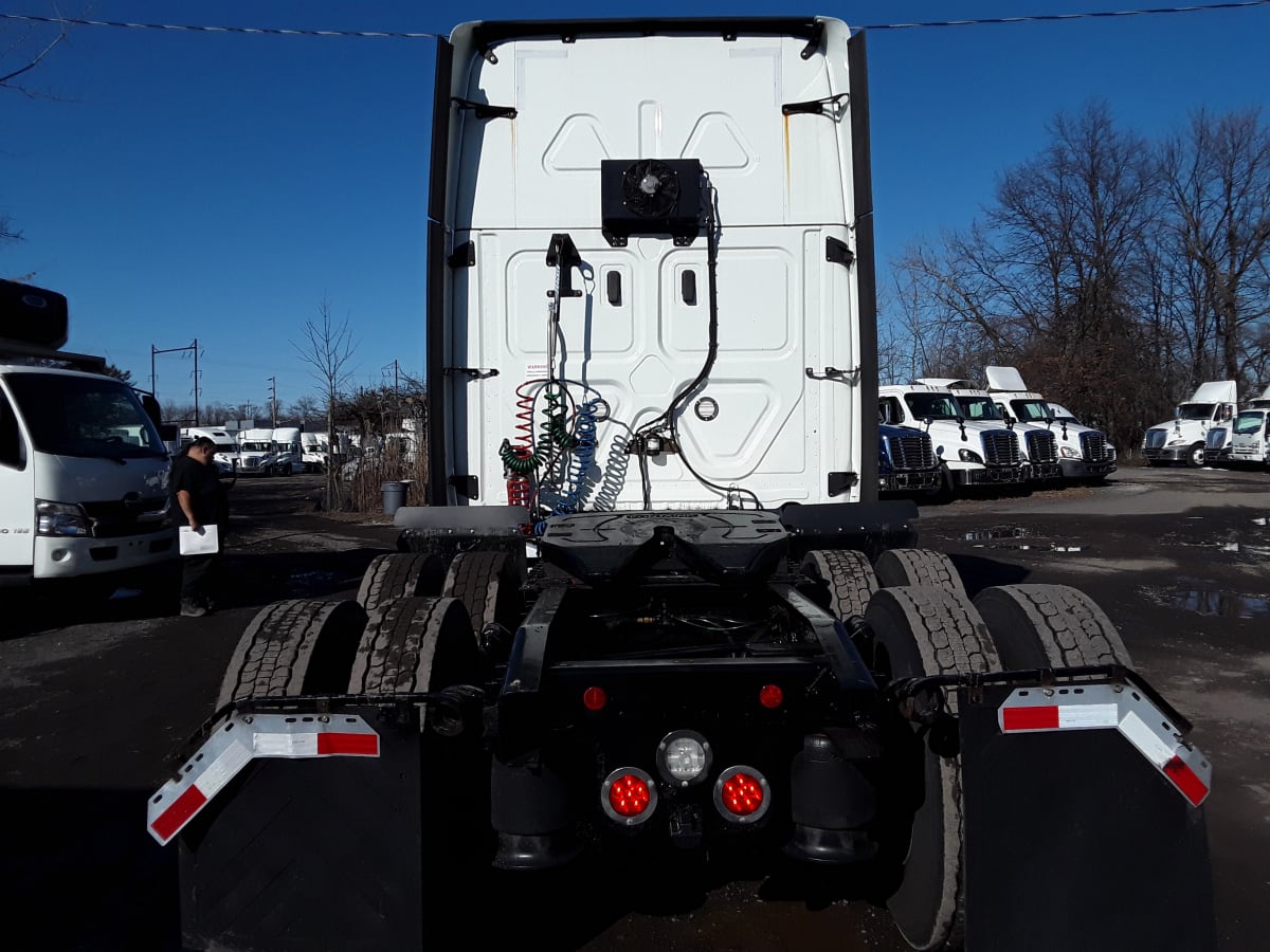 2020 Freightliner/Mercedes CASCADIA 125 895156