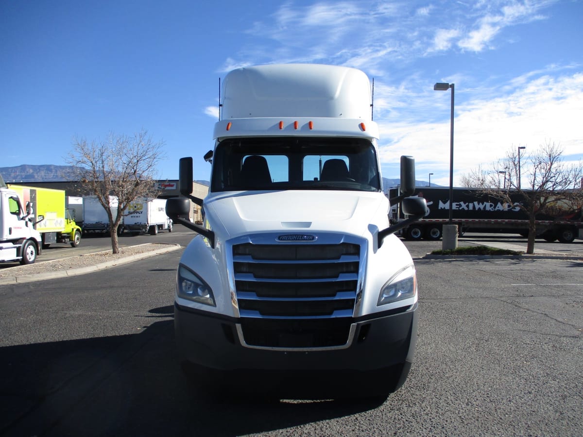 2020 Freightliner/Mercedes NEW CASCADIA 126 895496