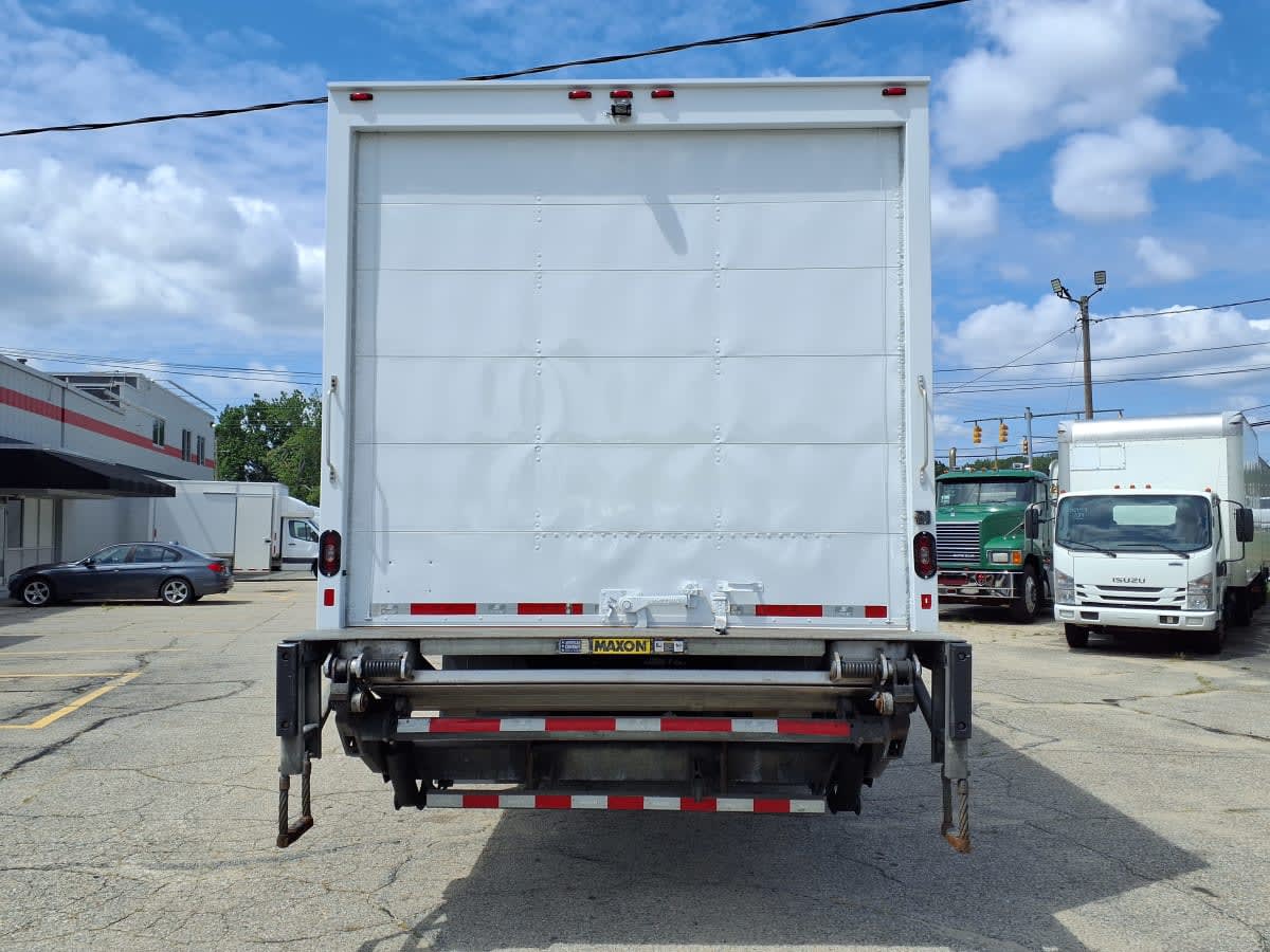 2019 Freightliner M2 106 895545
