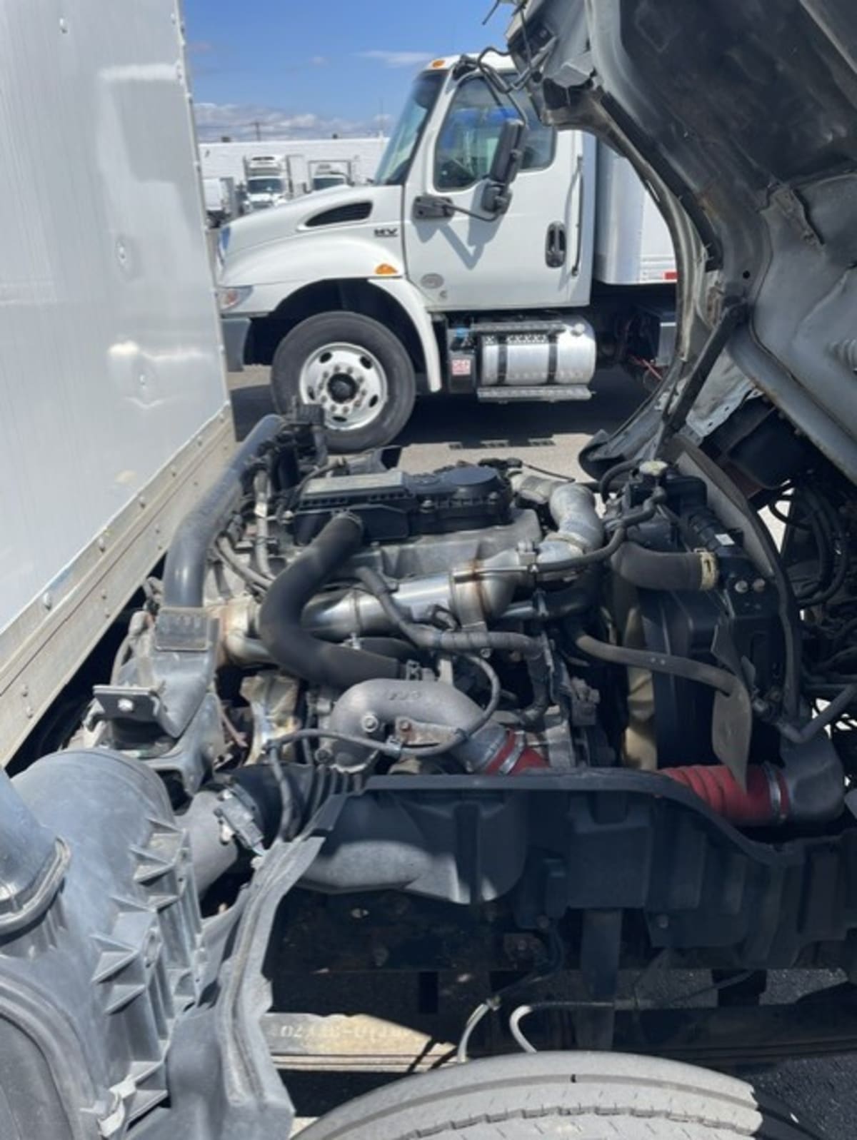 2019 Hino HINO 195 895551