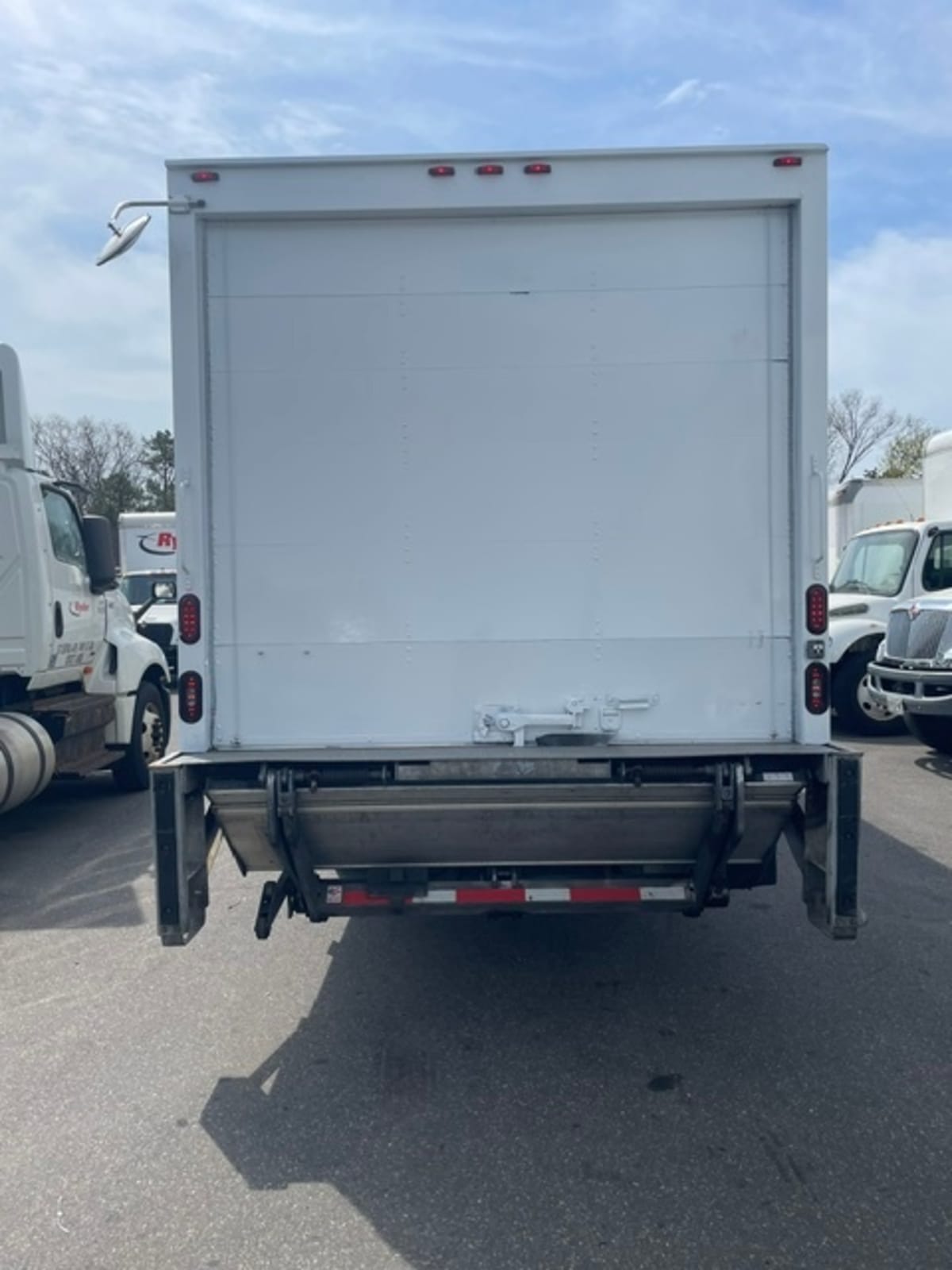 2019 Hino HINO 195 895554