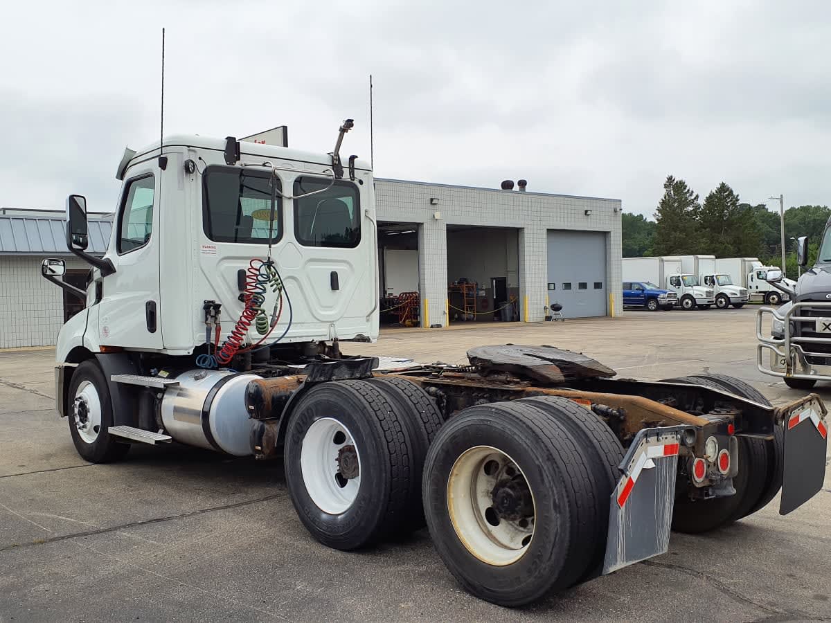 2020 Freightliner/Mercedes NEW CASCADIA 116 895587