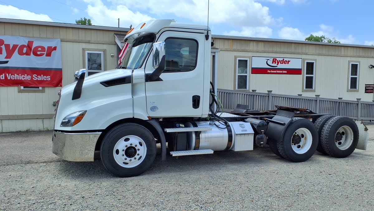 2020 Freightliner Cascadia in West Chester, OH