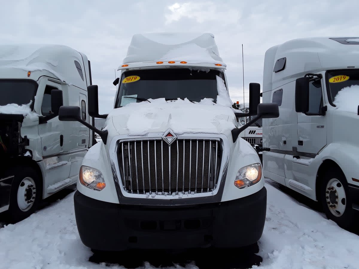 2019 Navistar International LT625 SLPR CAB 895617