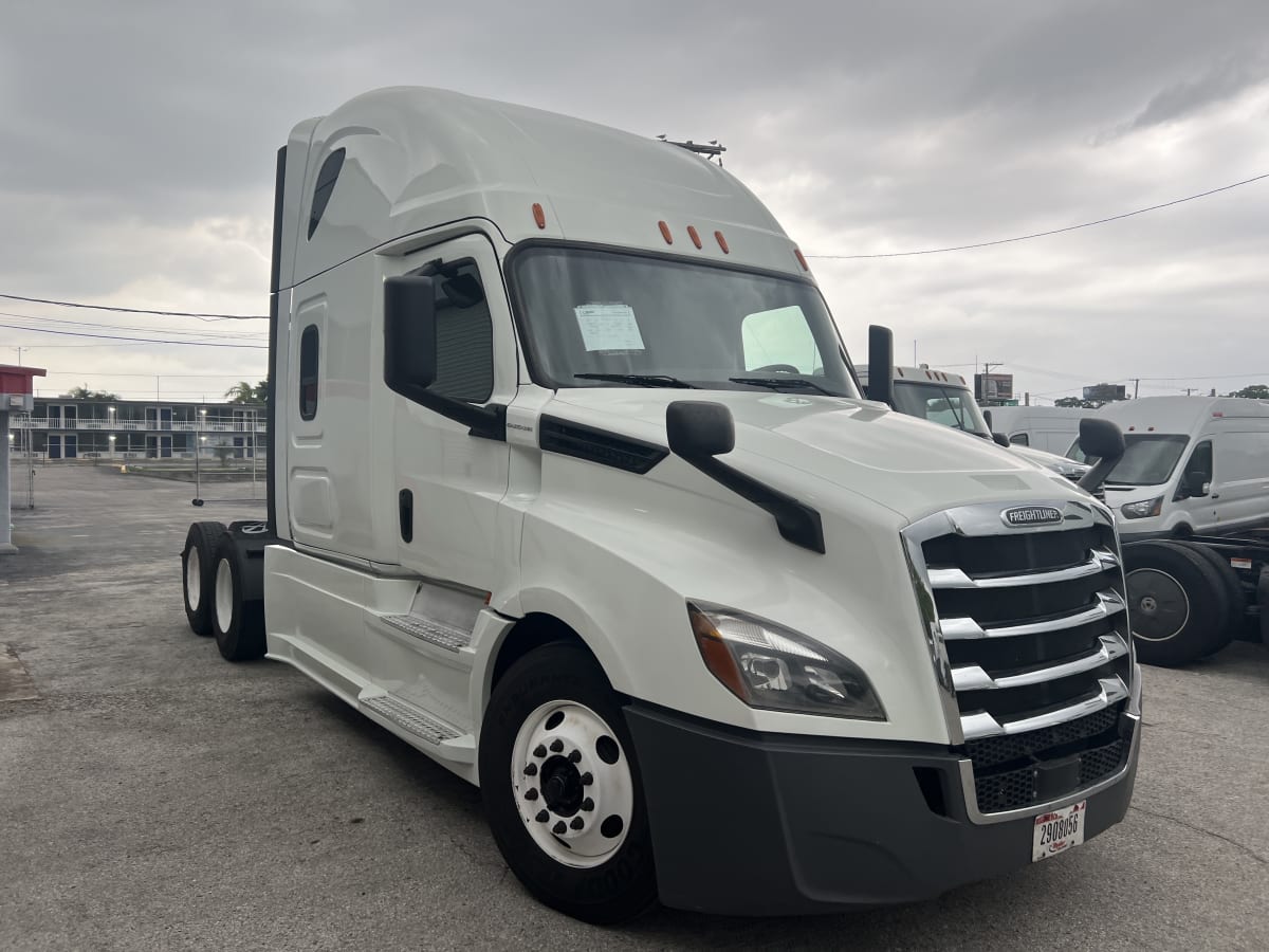 2020 Freightliner/Mercedes NEW CASCADIA PX12664 895646