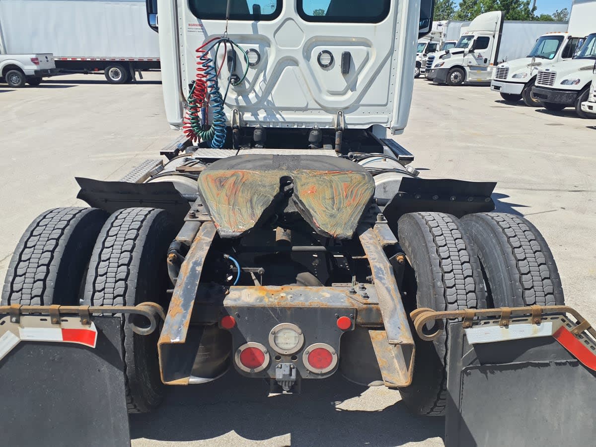 2020 Freightliner/Mercedes NEW CASCADIA 126 895821