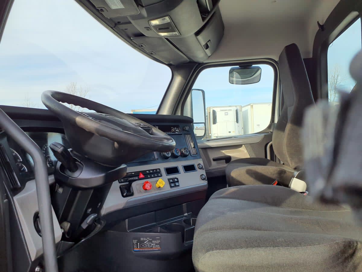 2020 Freightliner/Mercedes NEW CASCADIA 126 895822