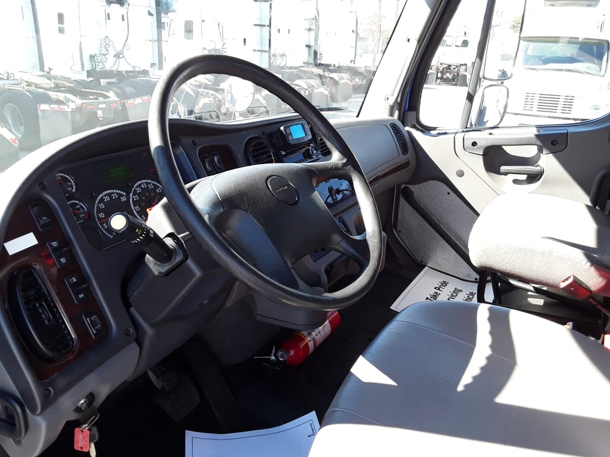 2020 Freightliner/Mercedes M2 106 895897