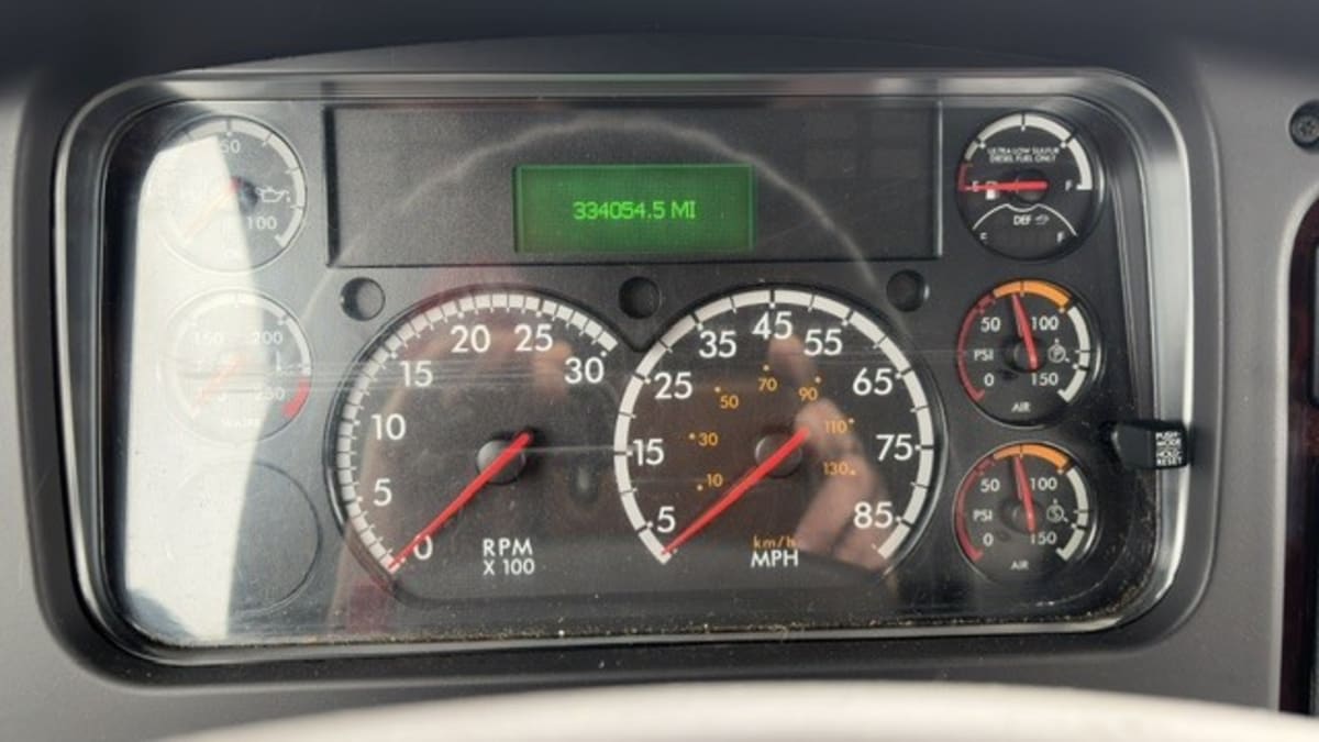 2020 Freightliner/Mercedes M2 106 895898