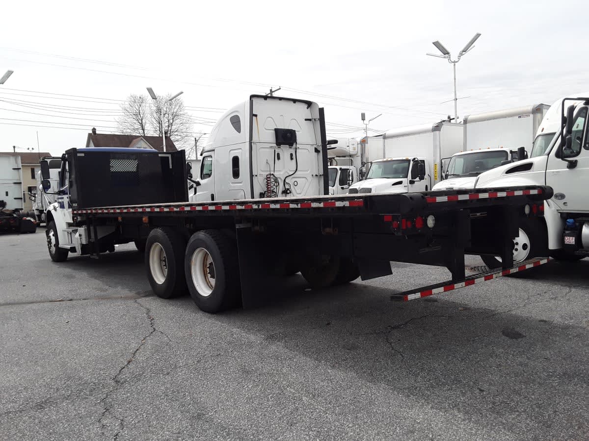 2020 Freightliner/Mercedes M2 106 895899