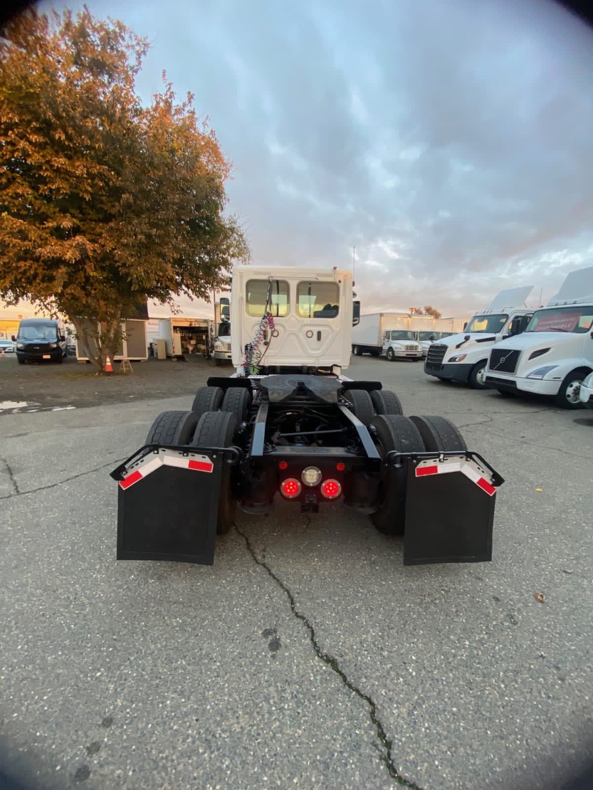 2020 Freightliner - image 9