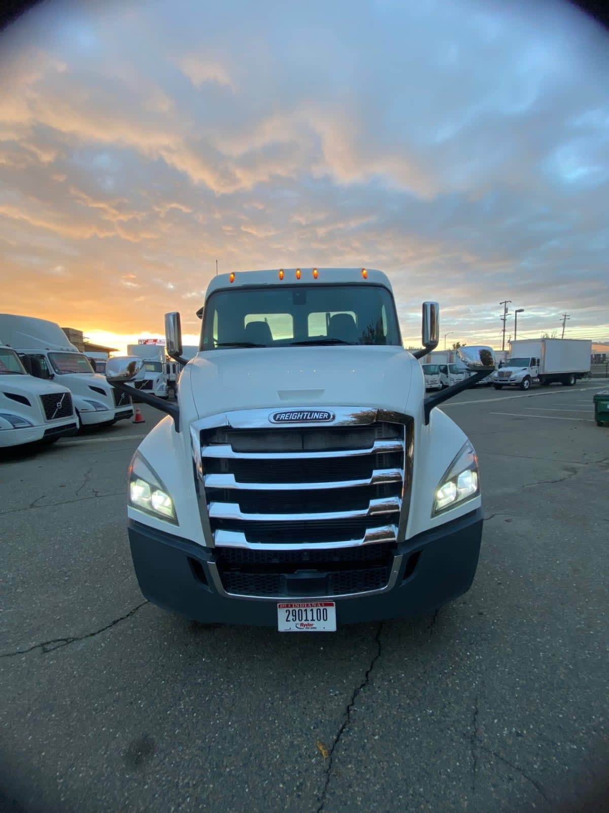 2020 Freightliner - image 3
