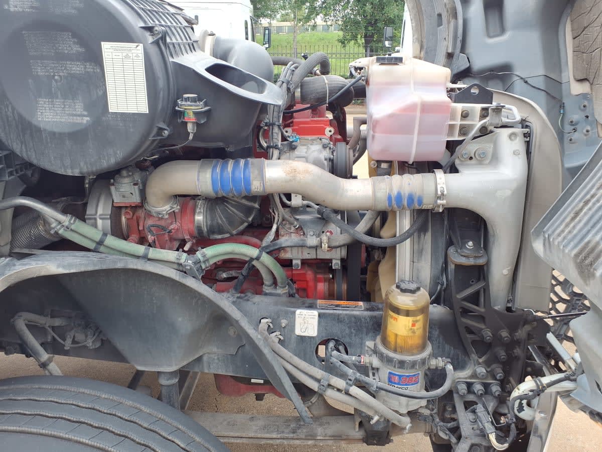 2019 Volvo VNL64T-300 895917