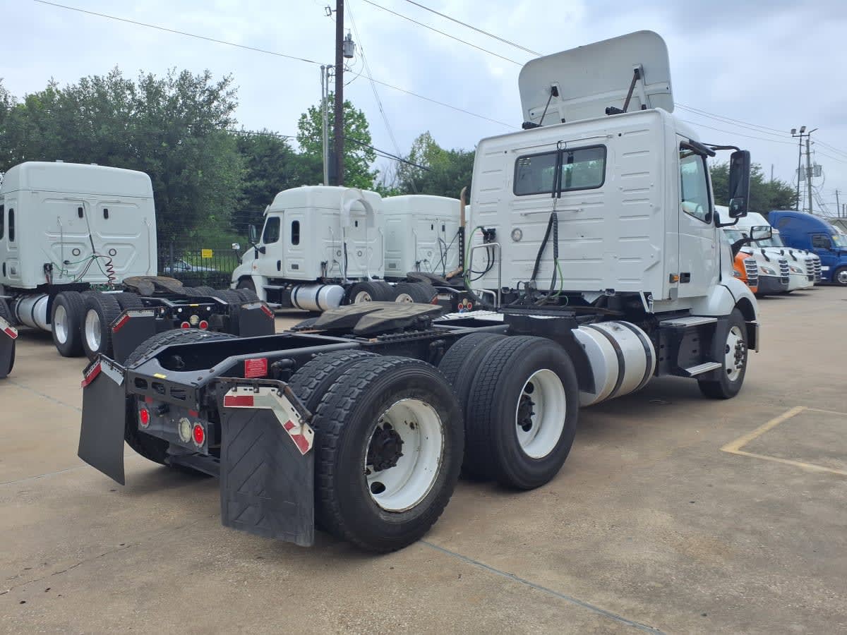 2019 Volvo VNL64T-300 895918
