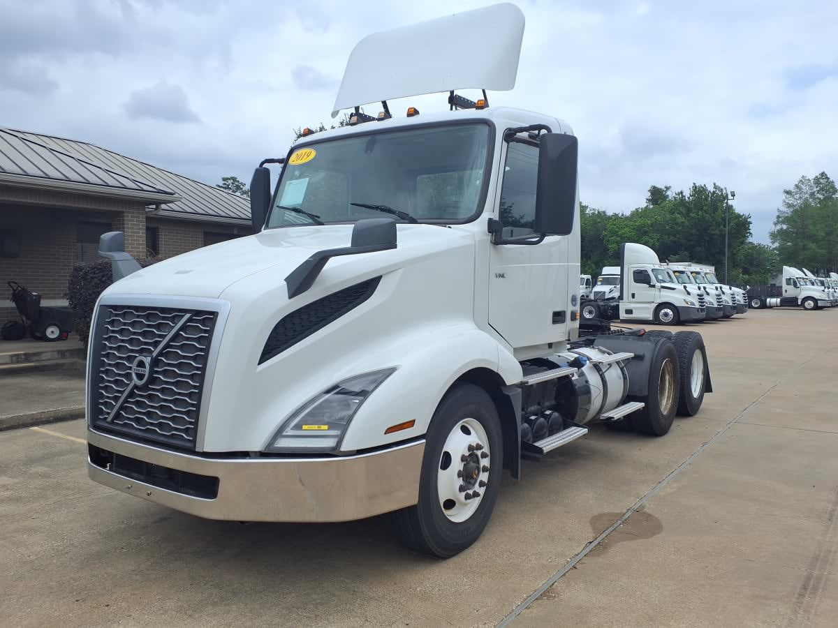 2019 Volvo VNL64T-300 895918 2019 Volvo VNL64T-300 895918