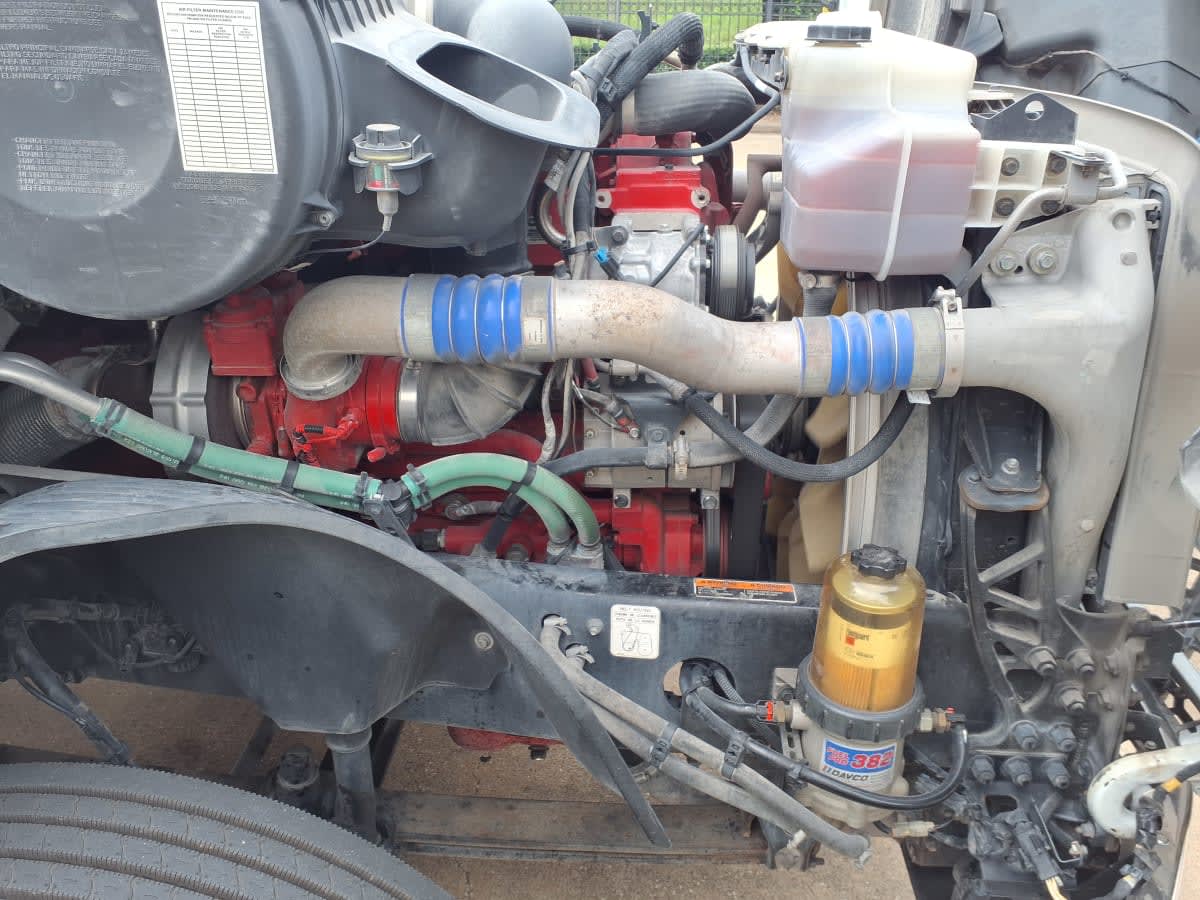 2019 Volvo VNL64T-300 895919