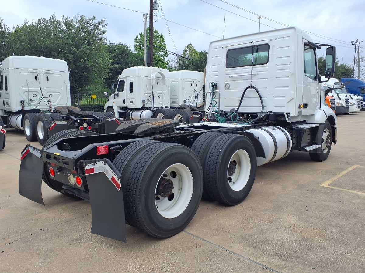 2019 Volvo VNL64T-300 895919
