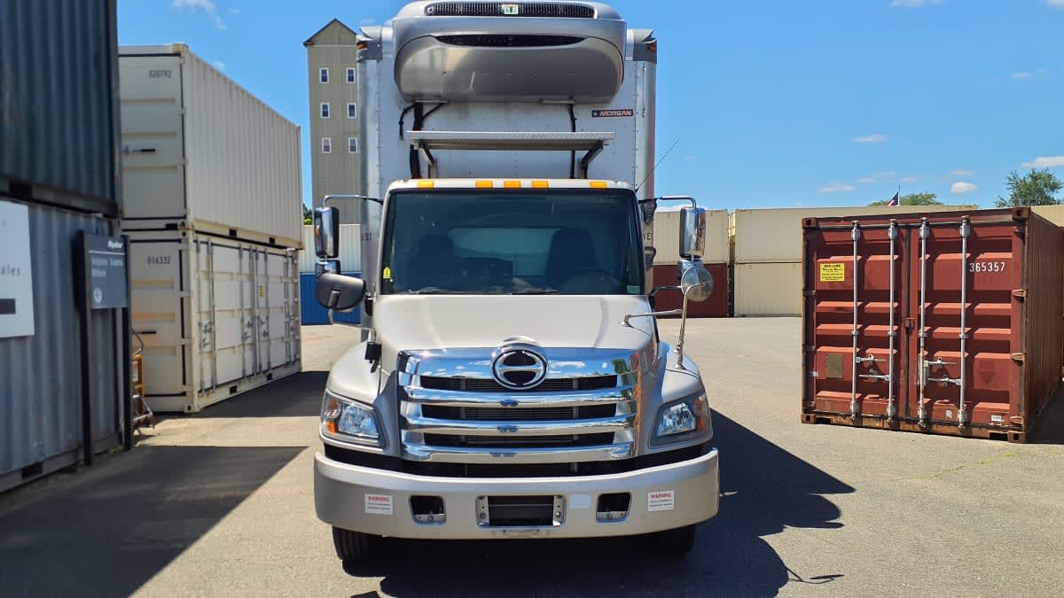 2020 Hino 268 in Springfield, MA — photo 2