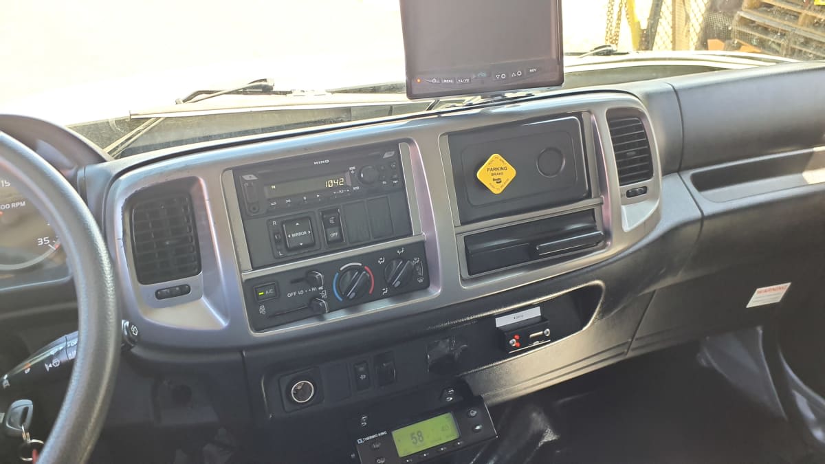 2020 Hino 268 in Springfield, MA — photo 8