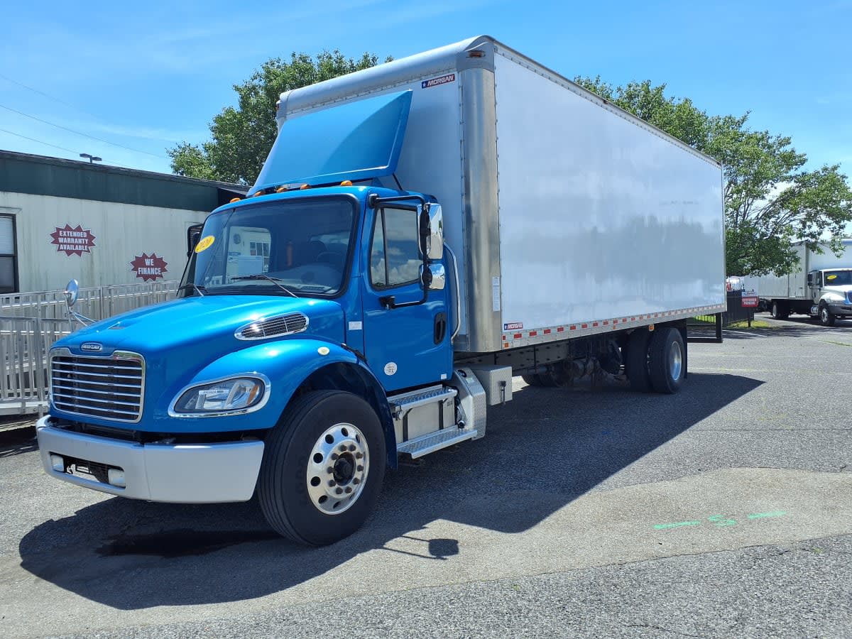 2020 Freightliner/Mercedes M2 106 895924