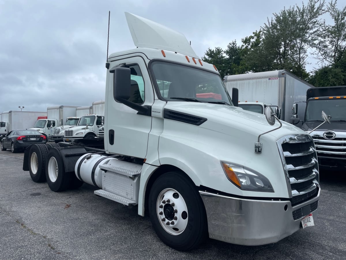 2020 Freightliner/Mercedes NEW CASCADIA PX12664 895945