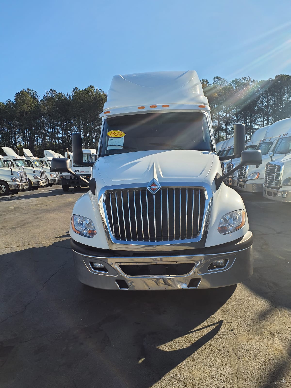 2019 Navistar International LT625 SLPR CAB 895997