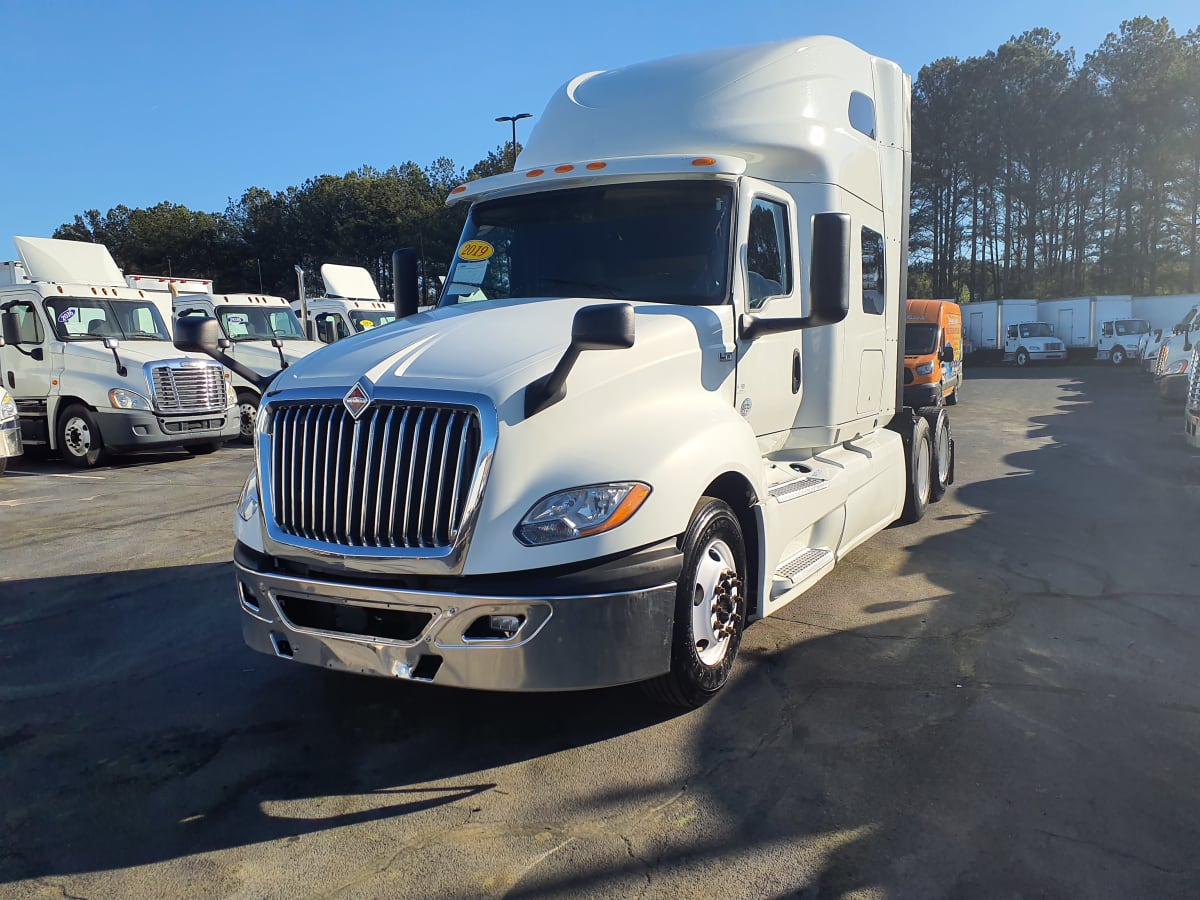 2019 Navistar International LT625 SLPR CAB 895997