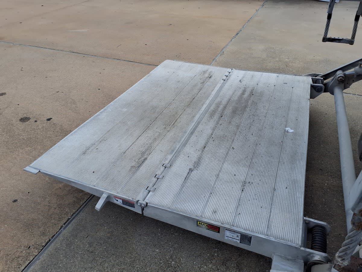 2020 Freightliner/Mercedes M2 106 896029