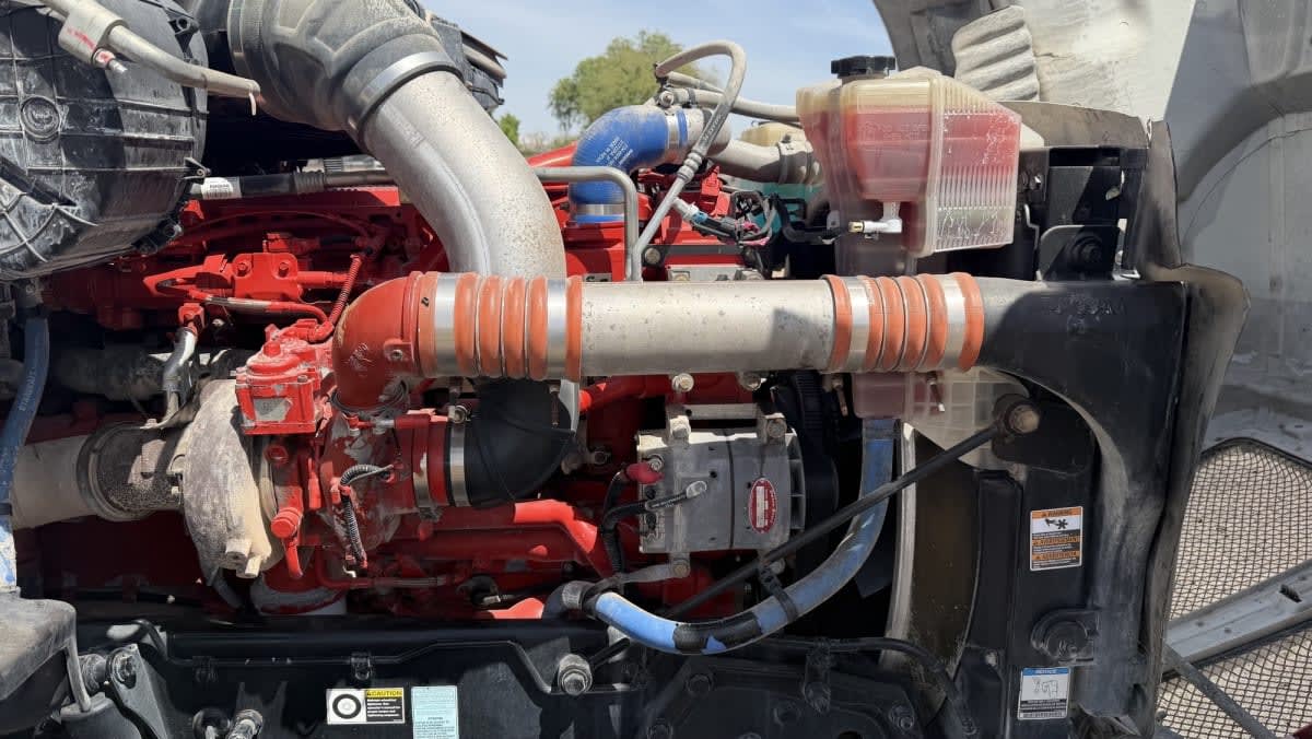 2020 Kenworth Trucks T-680 896081