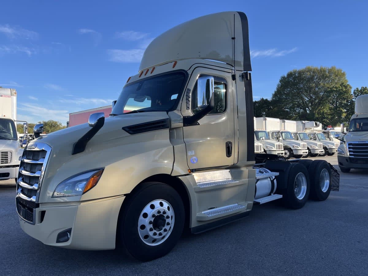 2020 Freightliner Cascadia in Beltsville, MD