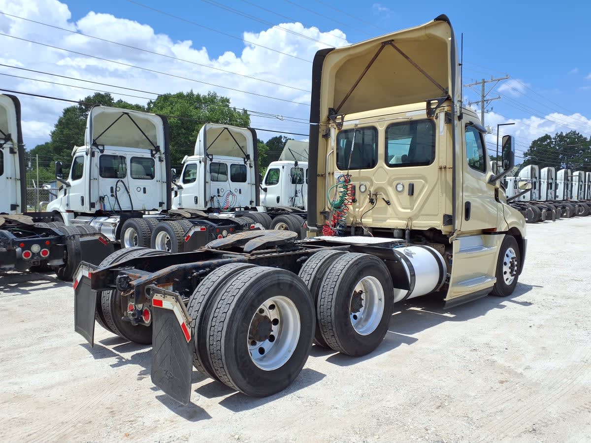 2020 Freightliner/Mercedes NEW CASCADIA PX12664 896313