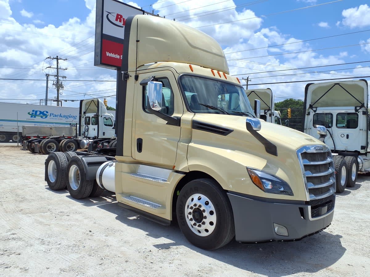 2020 Freightliner/Mercedes NEW CASCADIA PX12664 896313