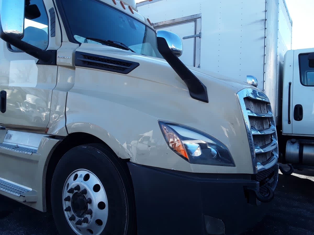 2020 Freightliner/Mercedes NEW CASCADIA PX12664 896340