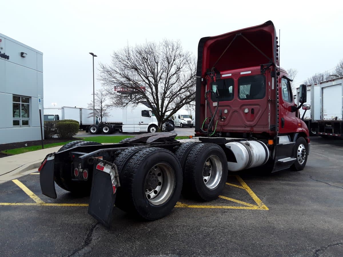 2020 Freightliner/Mercedes CASCADIA 113 896415