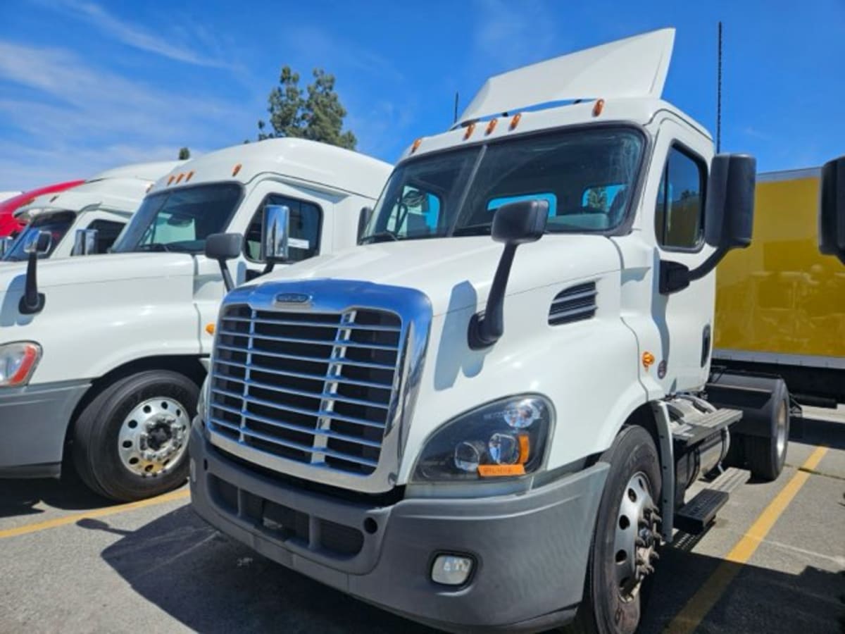 2020 Freightliner/Mercedes CASCADIA 113 896448