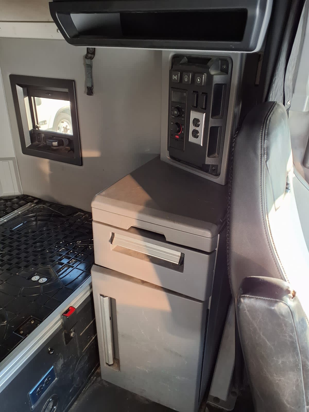 2020 Mack - image 12