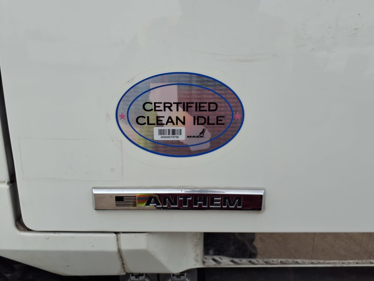 2020 Mack - image 12