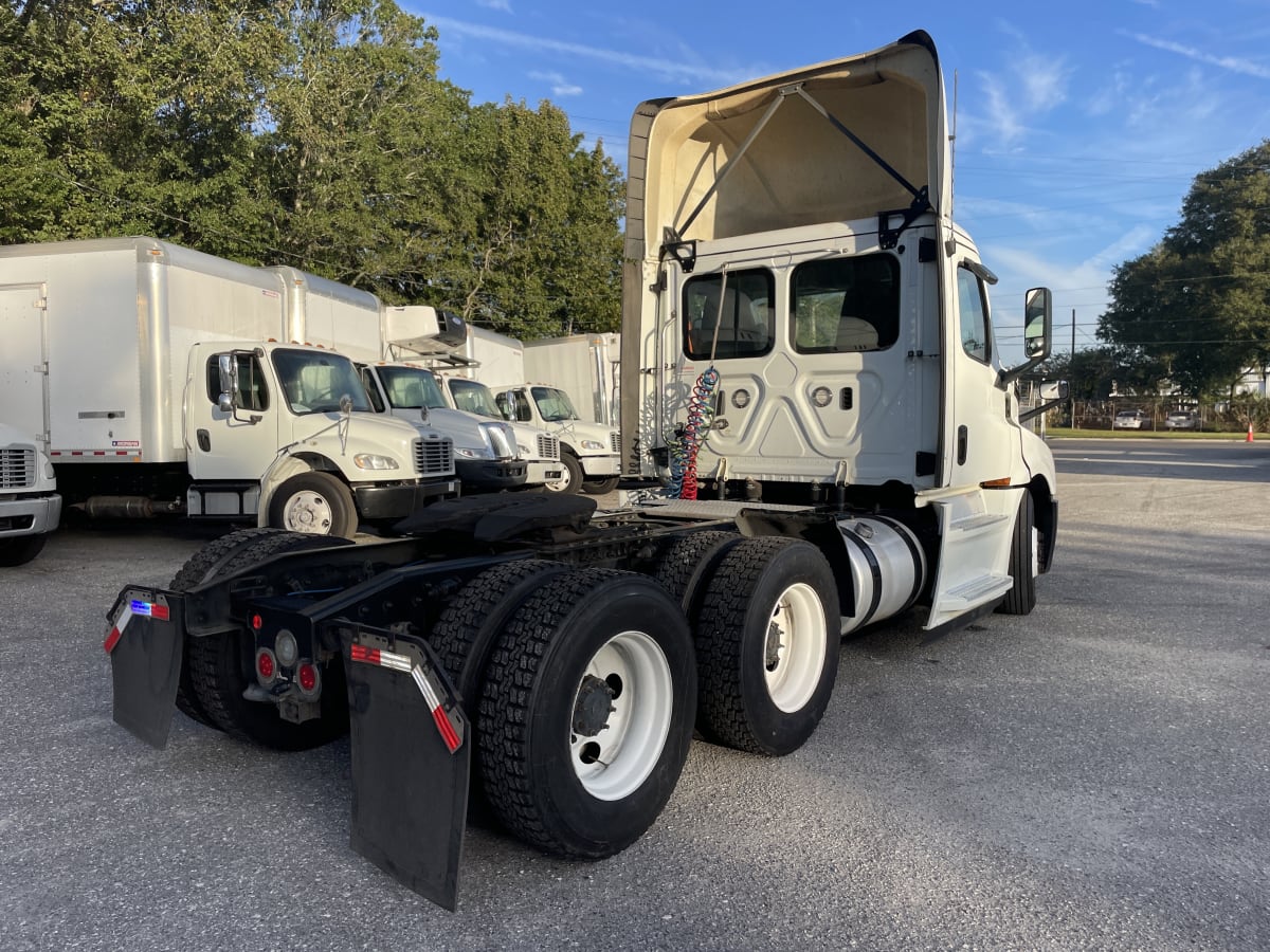 2020 Freightliner/Mercedes NEW CASCADIA PX12664 896514