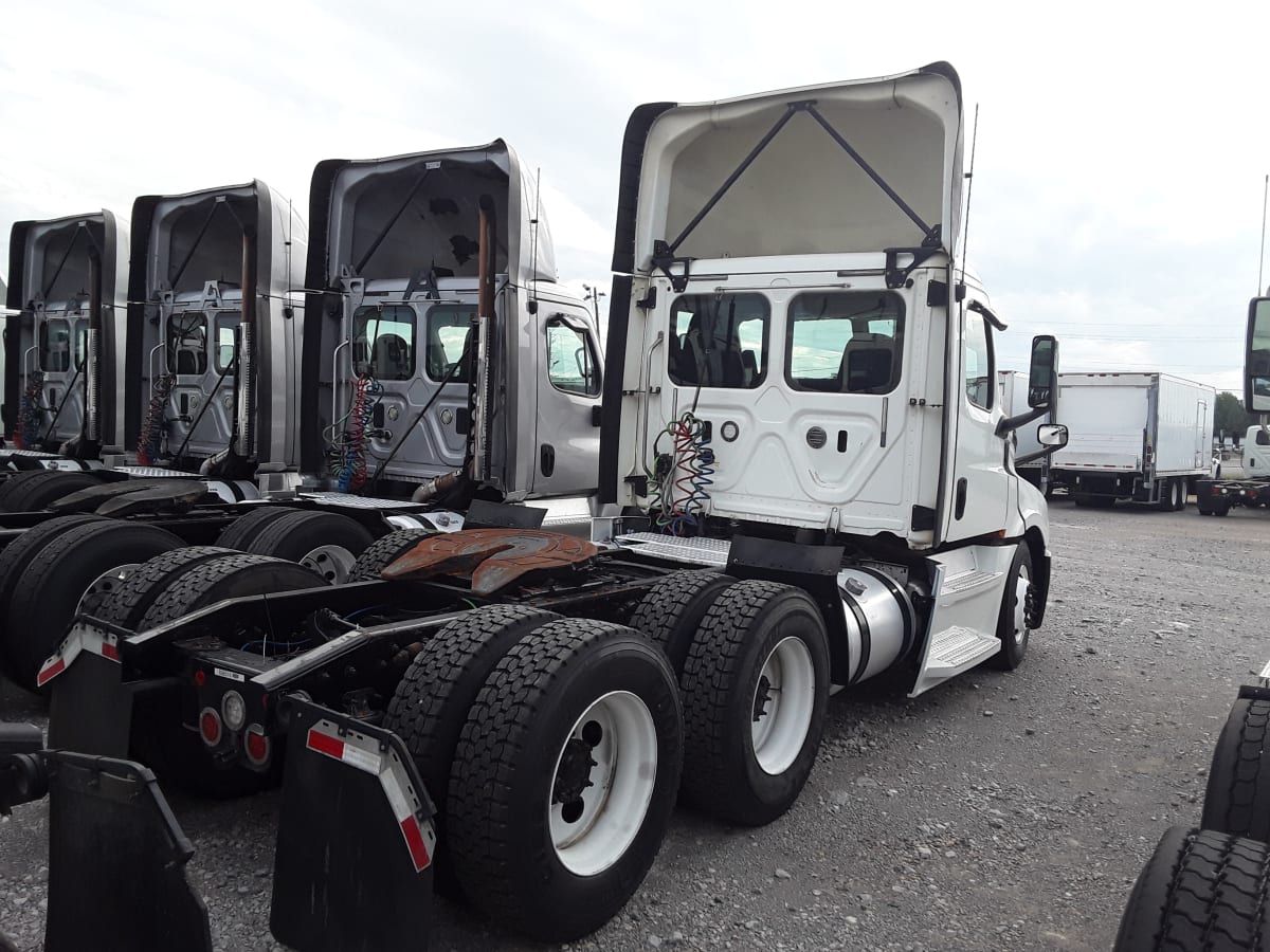 2020 Freightliner/Mercedes NEW CASCADIA PX12664 896516