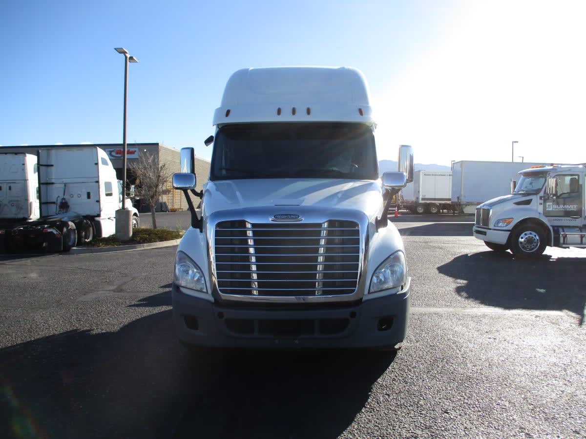 2020 Freightliner - image 2