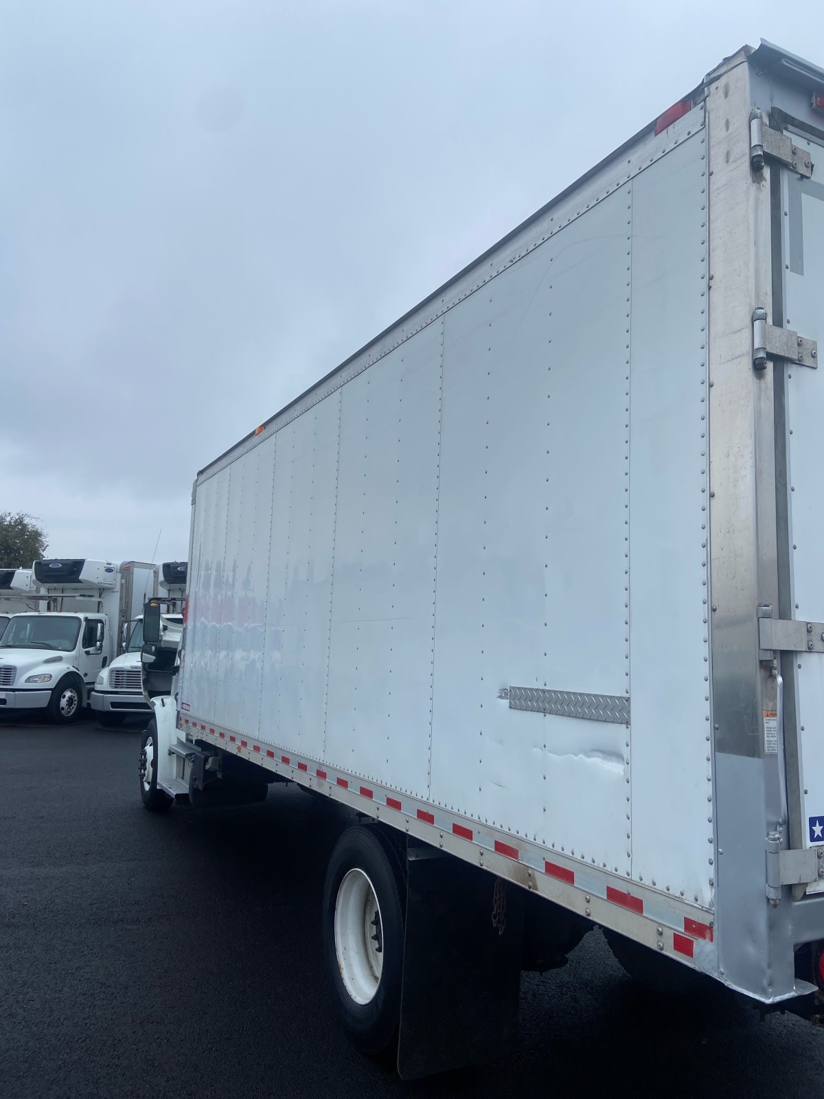 2020 Freightliner/Mercedes M2 106 896625