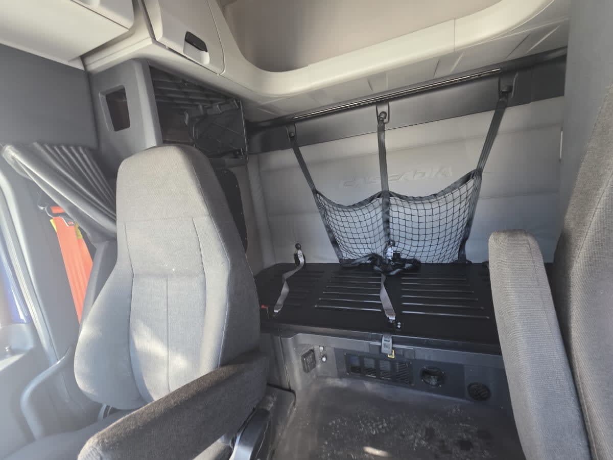 2020 Freightliner/Mercedes NEW CASCADIA PX12664 896742