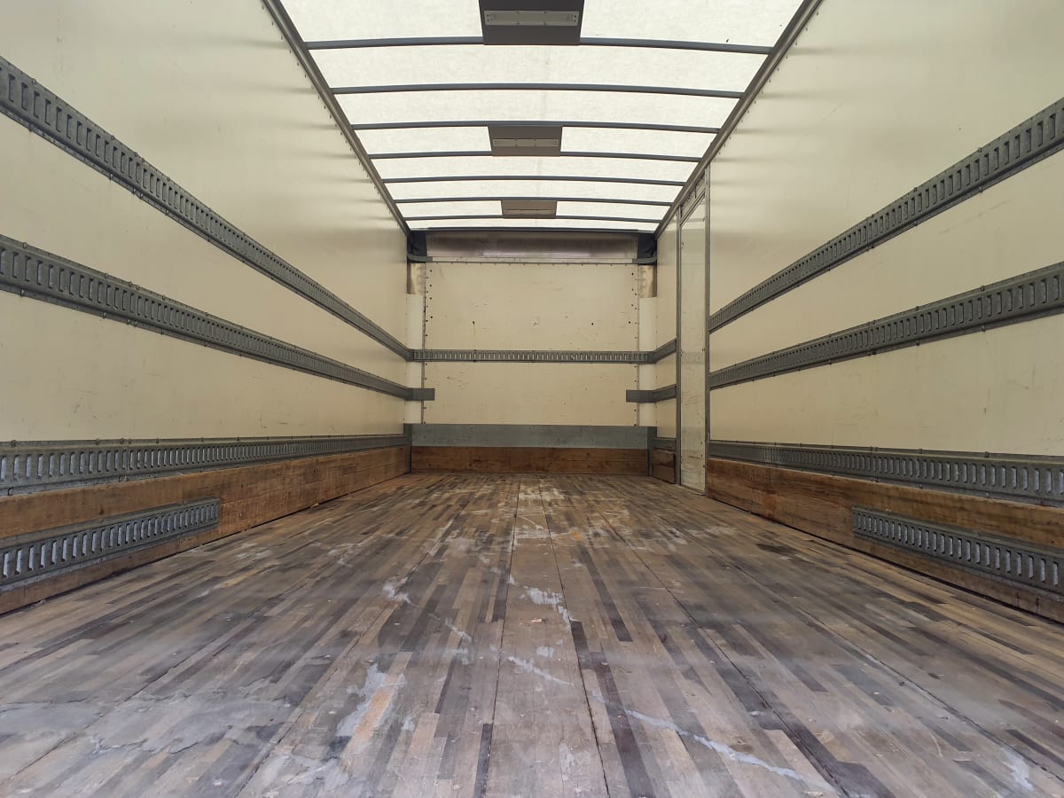 2020 Freightliner/Mercedes M2 106 896840