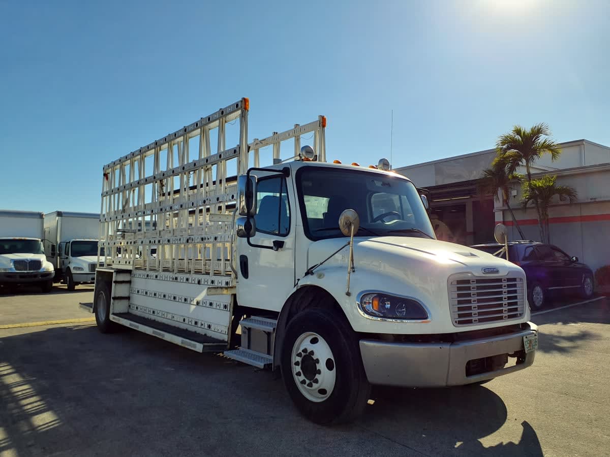 2020 Freightliner/Mercedes M2 106 896890