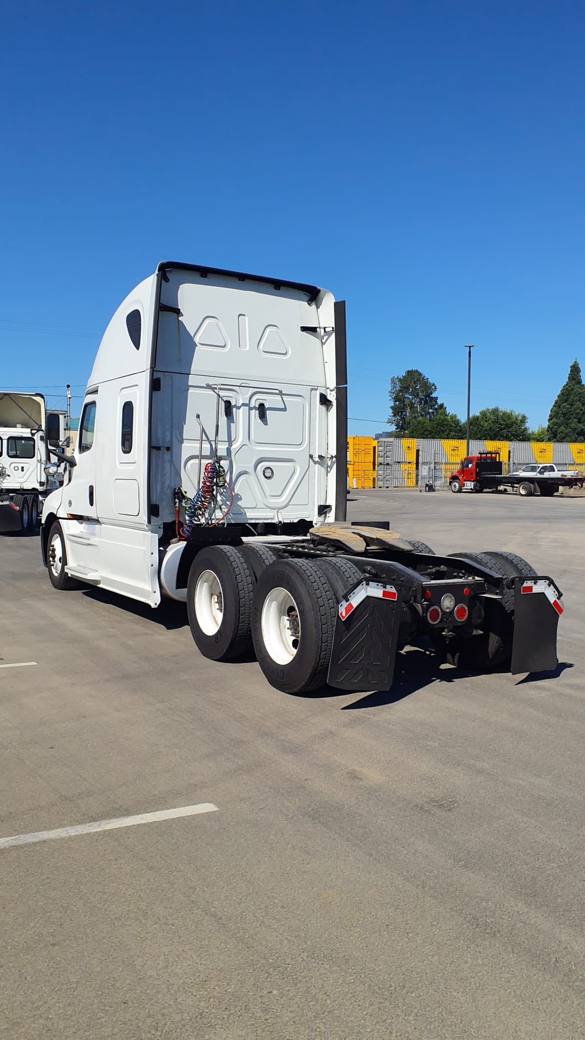 2020 Freightliner Cascadia in Tacoma, WA — photo 6