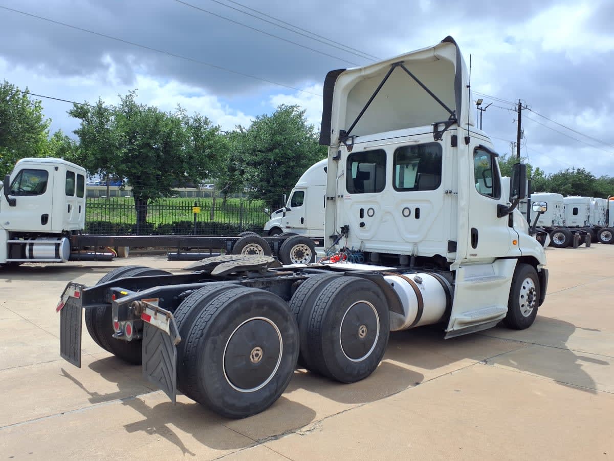 2020 Freightliner/Mercedes CASCADIA 125 896931