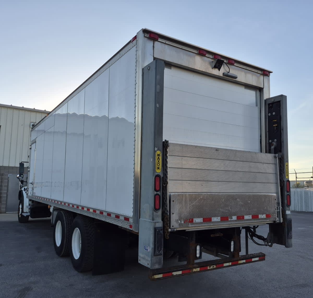 2020 Freightliner/Mercedes M2 106 897034