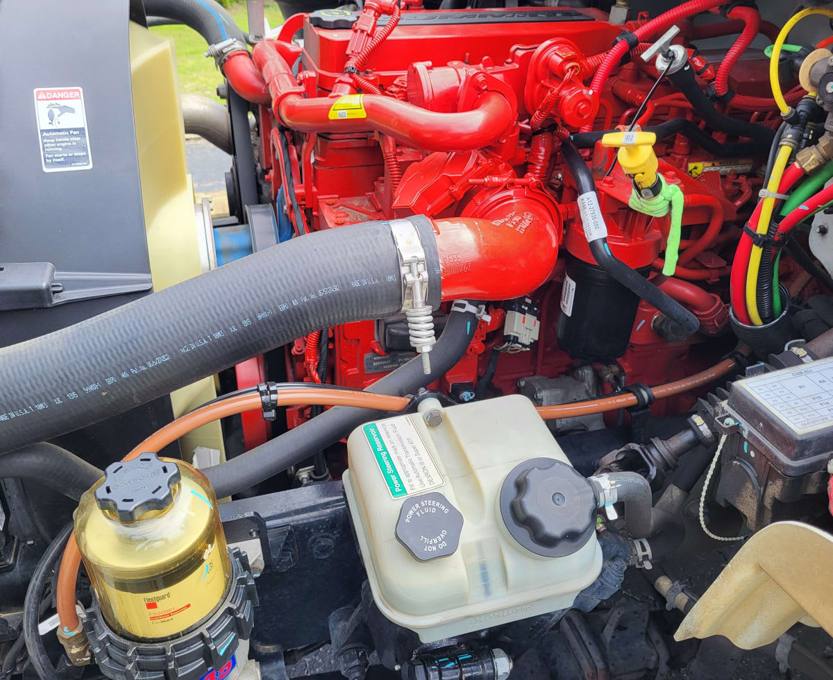 2020 Freightliner/Mercedes M2 106 897103