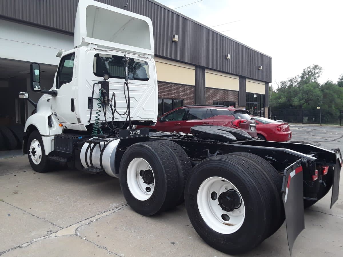 2020 Navistar International LT625 DAYCAB T/A 897119